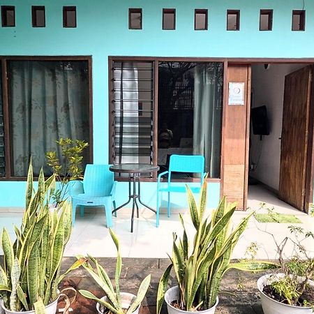 Homey Guesthouse Kertajaya Surabaya Exterior foto